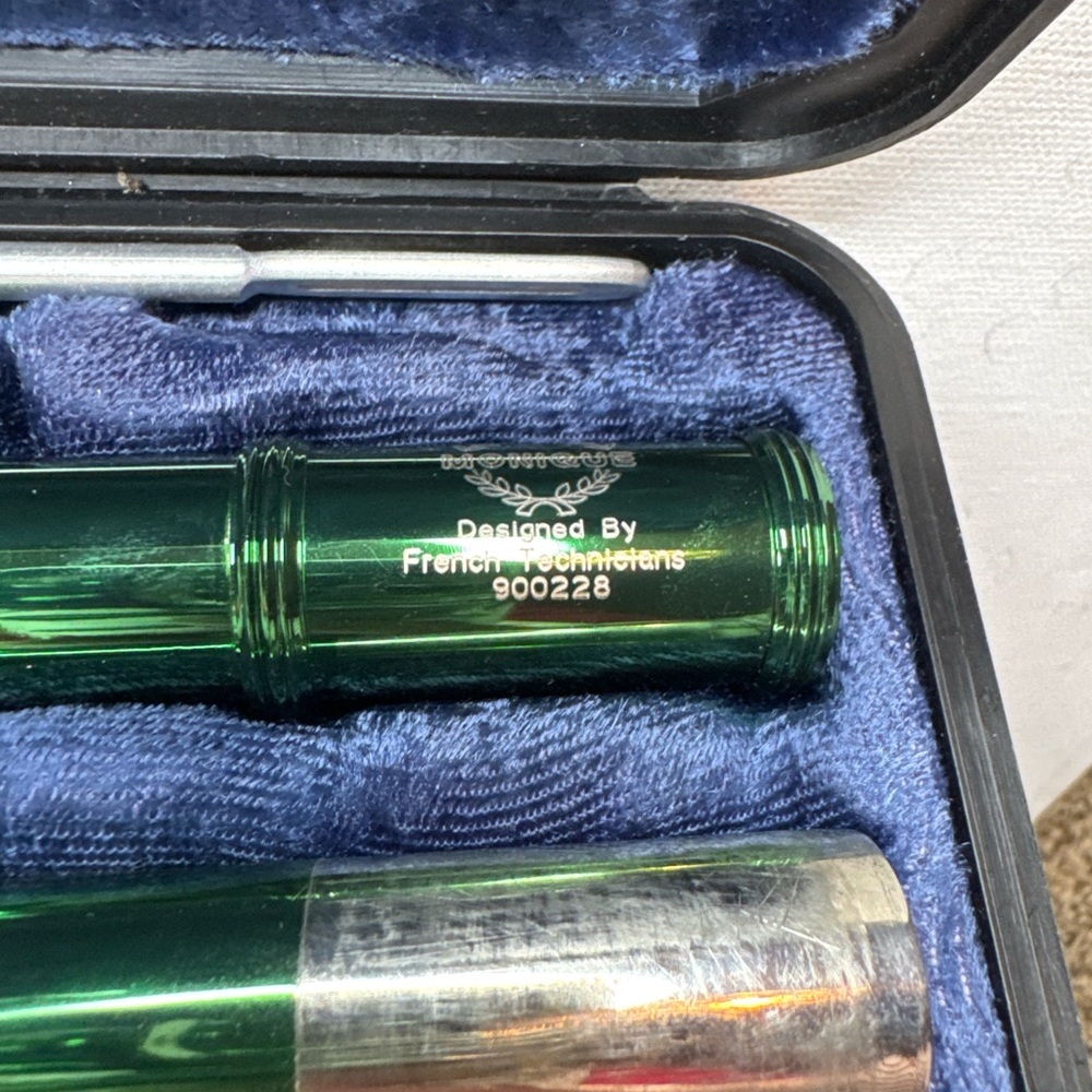 Green Flute with Case - Picture 4 of 4